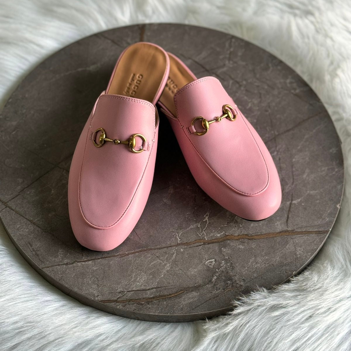Gucci Leather Horsebit shoes