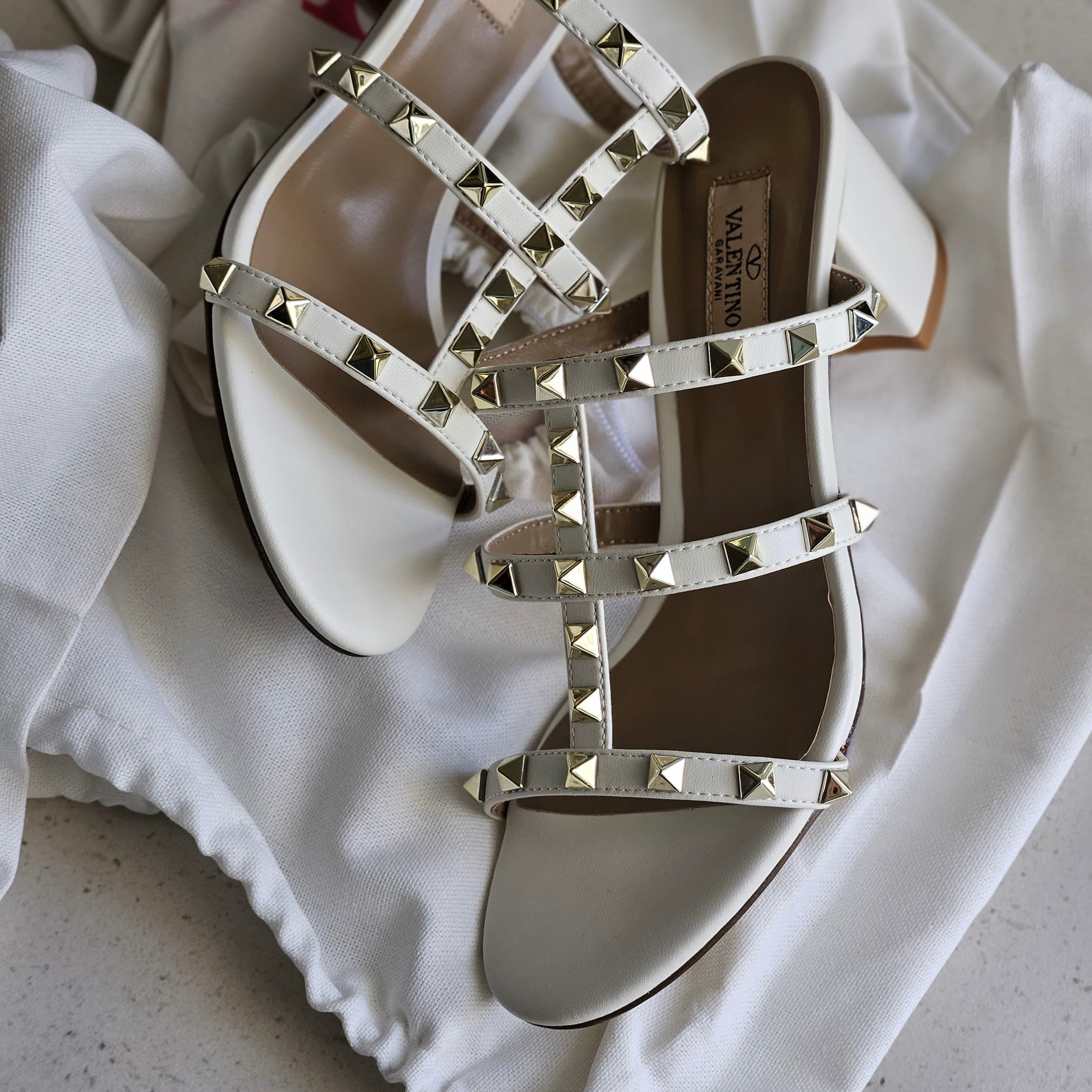 Valentino Garavani Rockstud Block Heel Shoes in Nude Patent