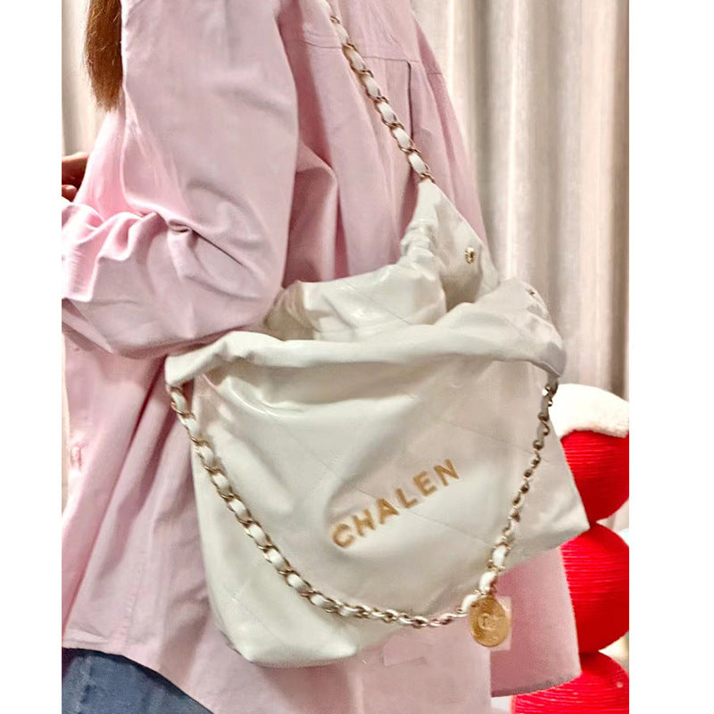 Chanel 22 Handbag