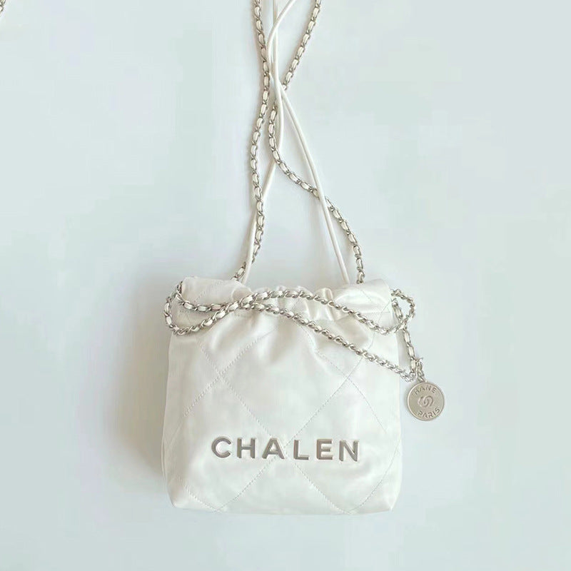 Chanel 22 Handbag