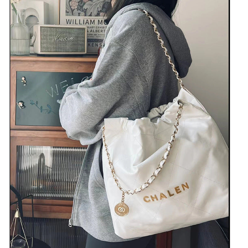Chanel 22 Handbag