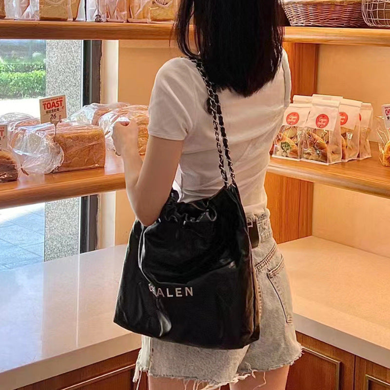Chanel 22 Handbag