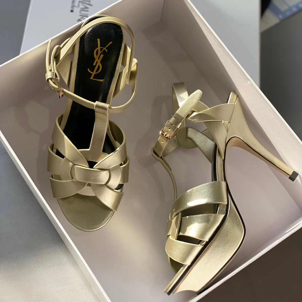 YSL Tribute Platform Shoes in Smooth Leather