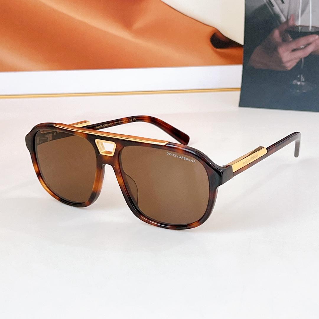 D&G DG4377 Pilot Sunglasses