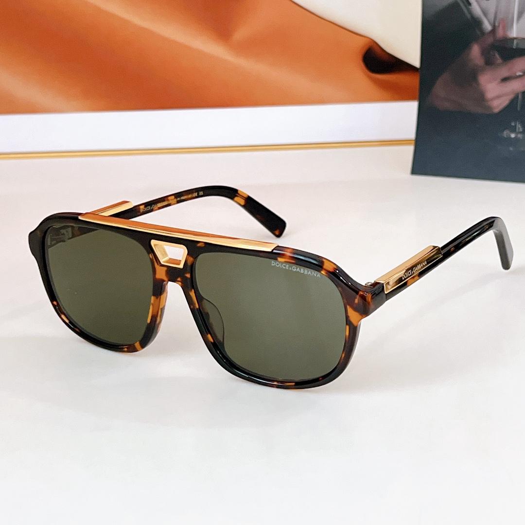 D&G DG4377 Pilot Sunglasses