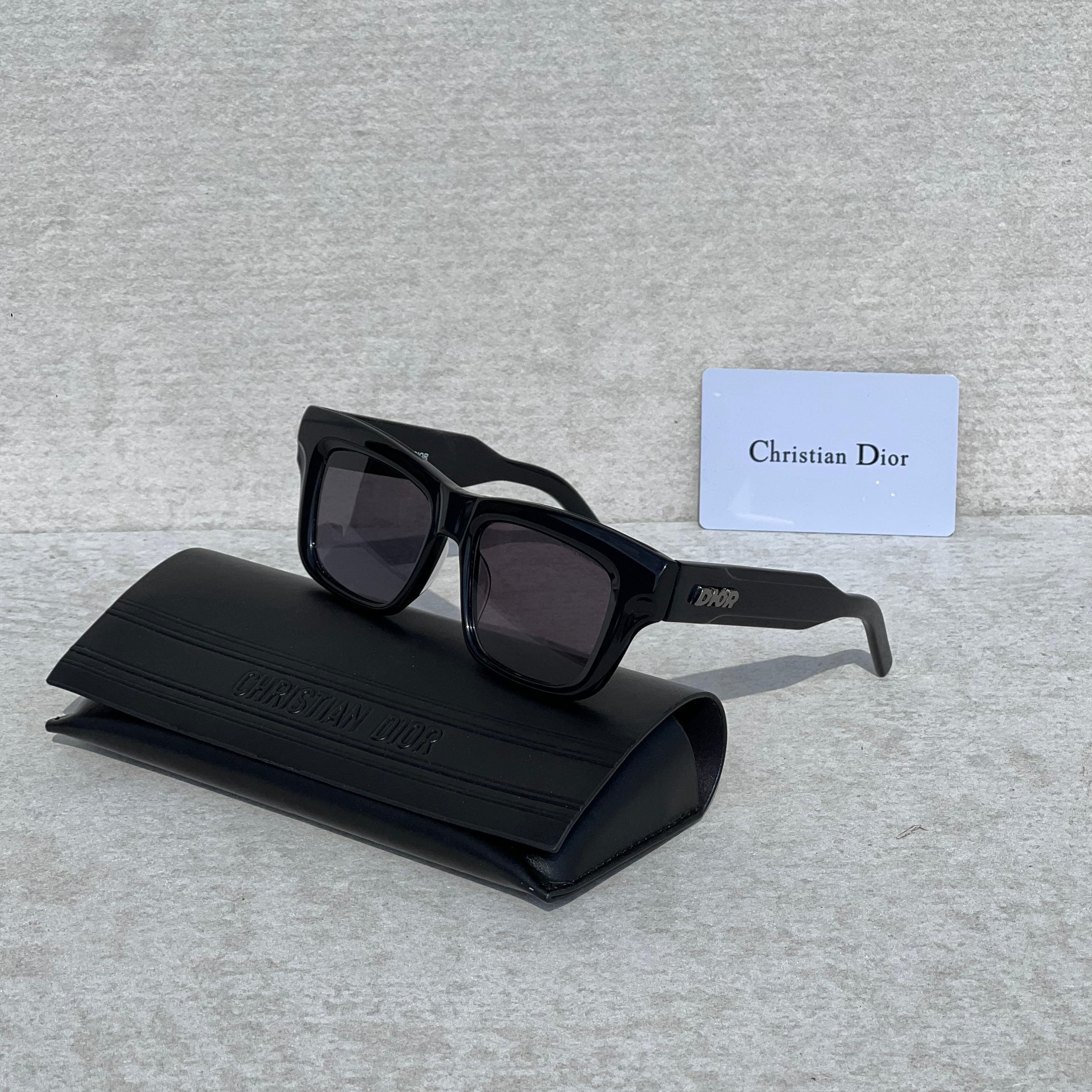 Dior BlackSuit R3U Sunglasses