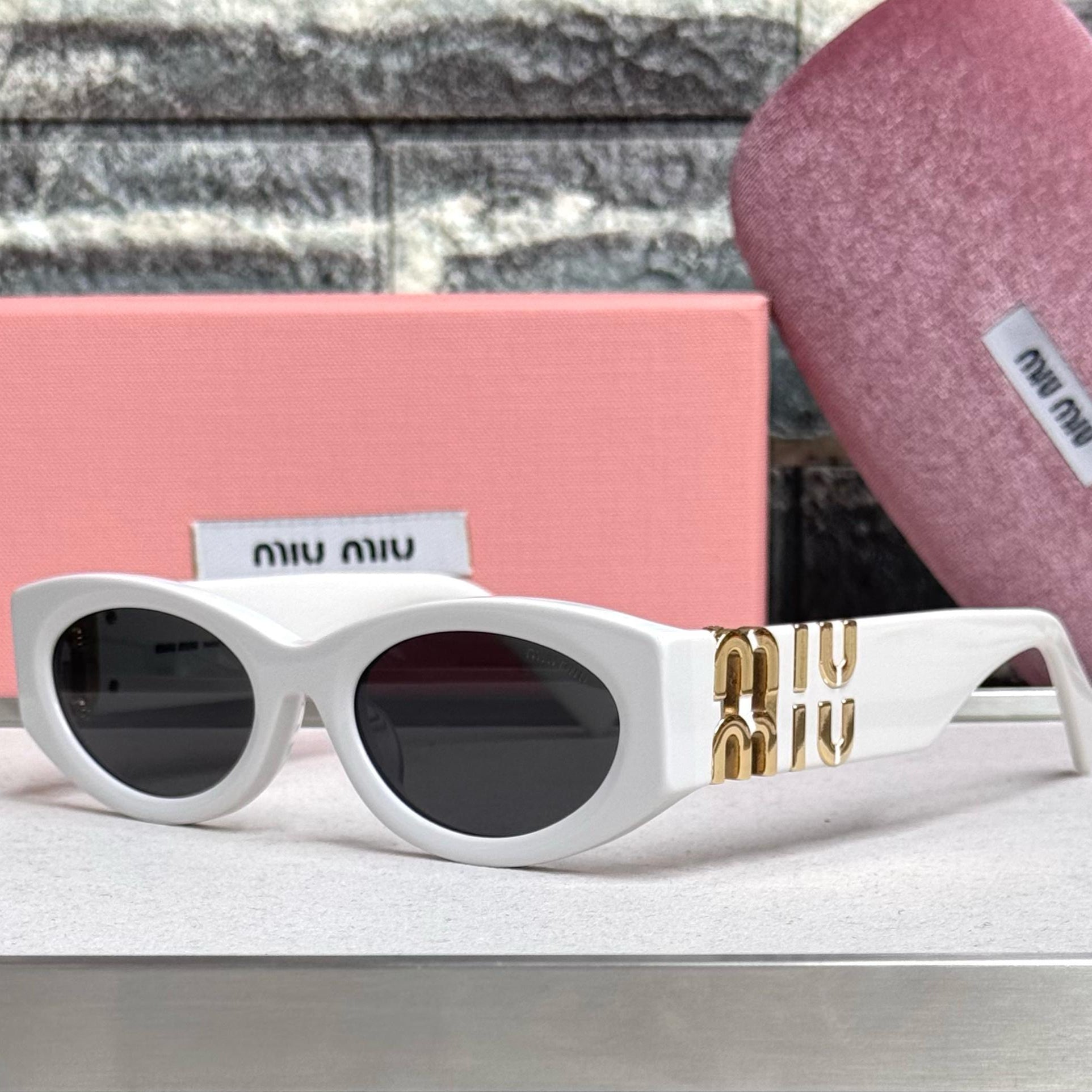 Miu Miu Cat-Eye Sunglasses 2