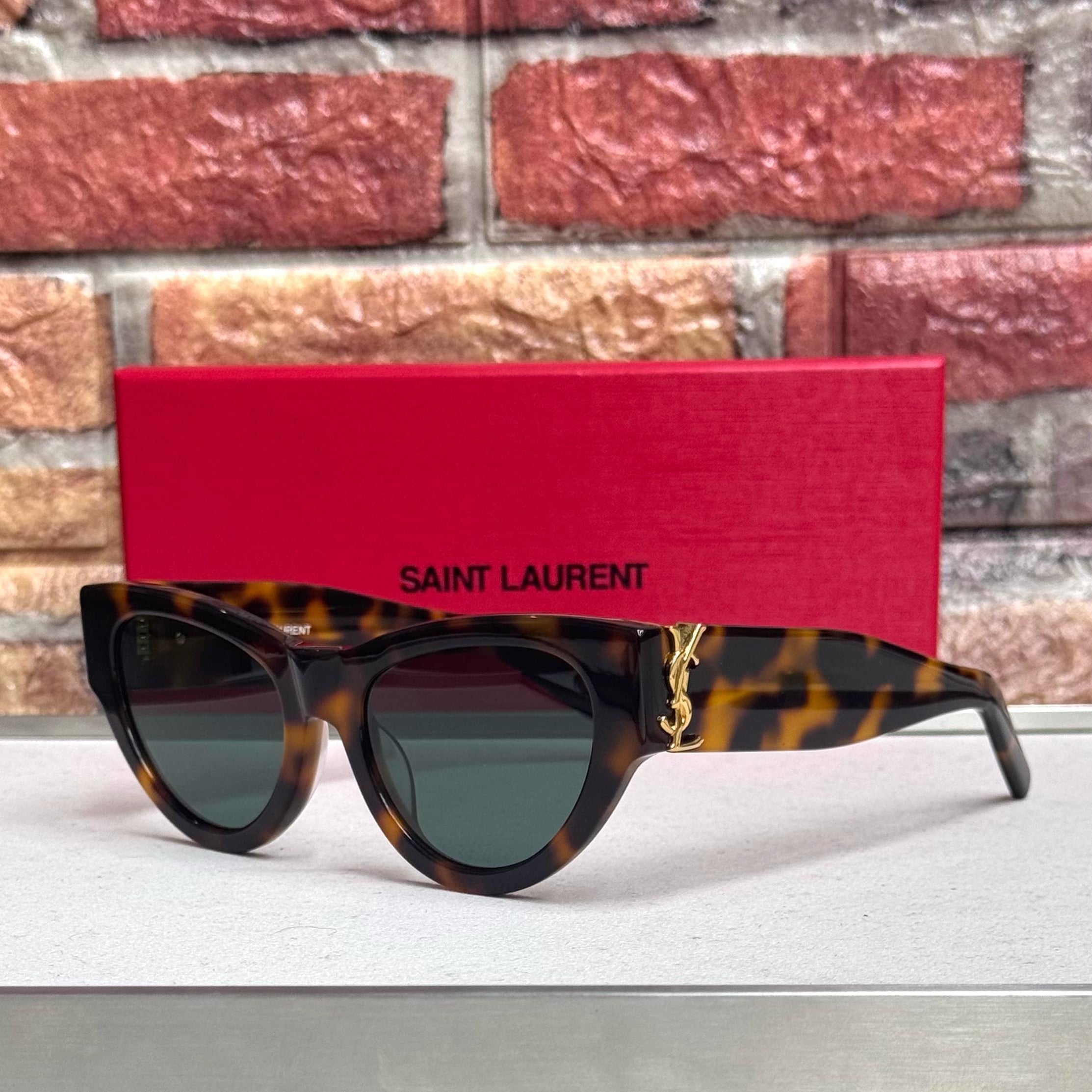 YSL Bold Cat-Eye Sunglasses – SL 534 Style