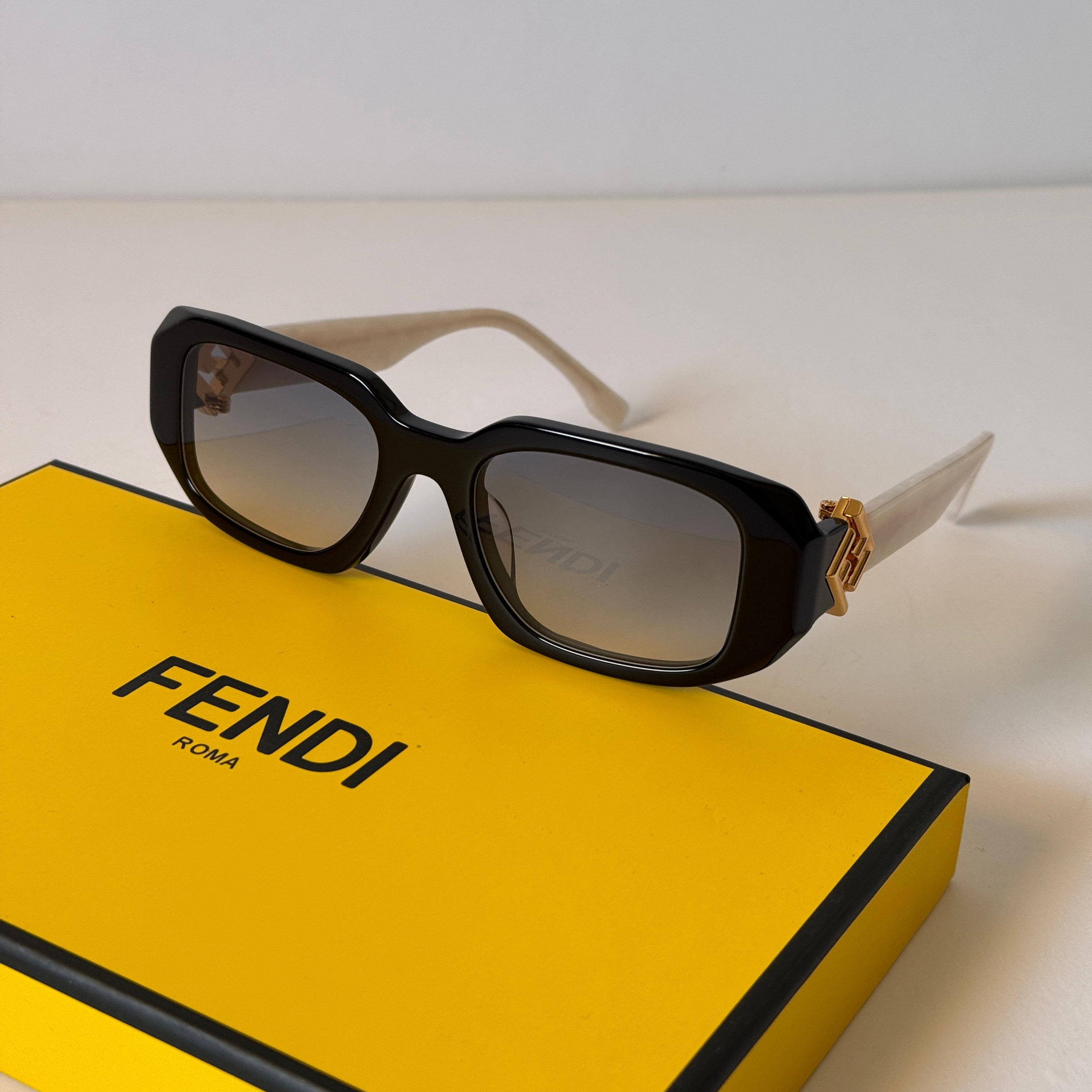 Fendi Colibrì Rectangle Acetate Sunglasses
