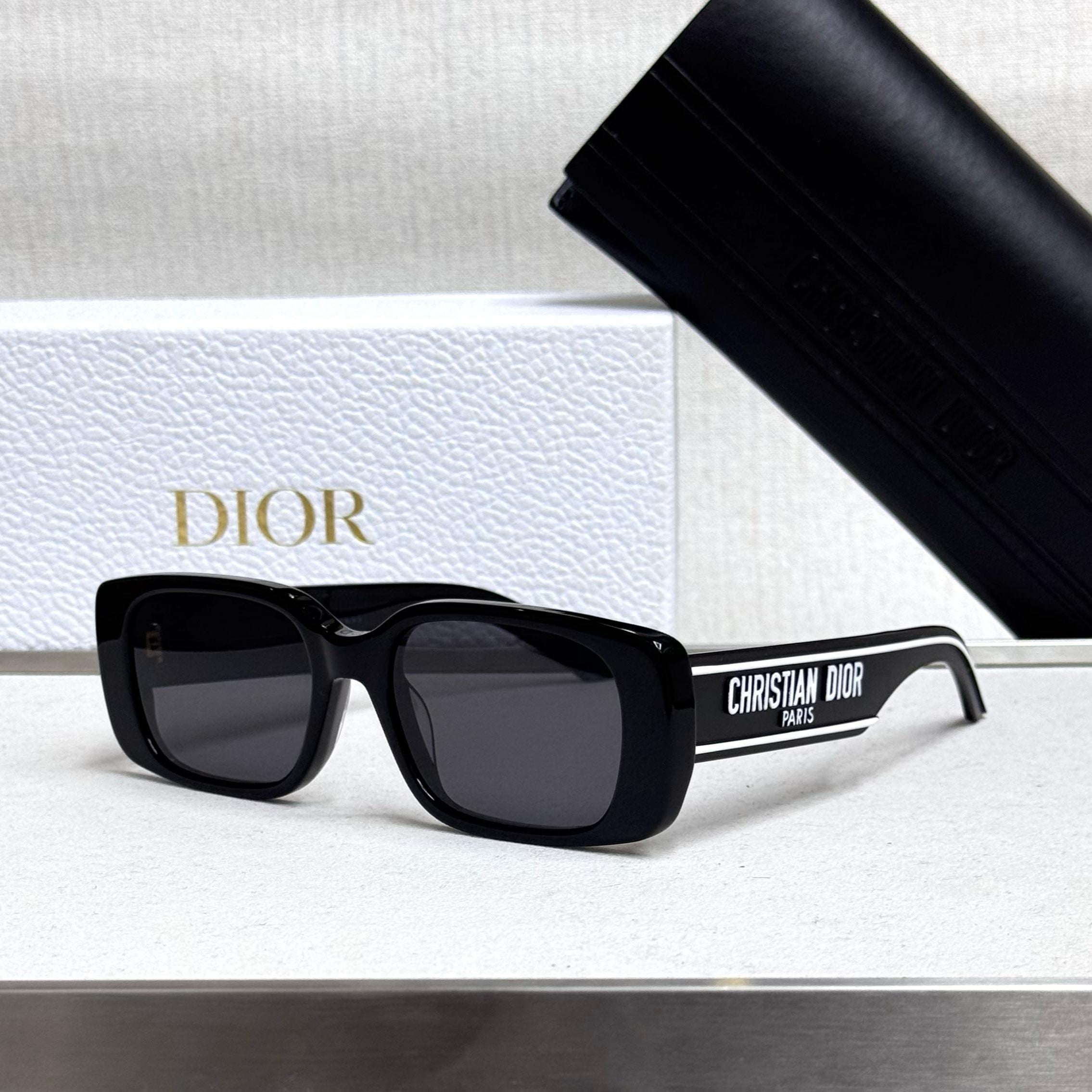 DiorSignature B1U Transparent Frame Sunglasses
