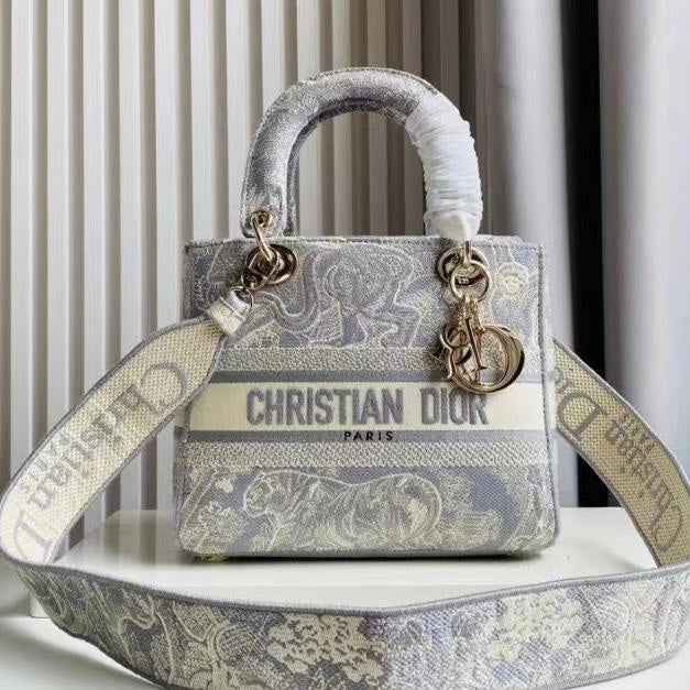 Dior Medium Lady D-Lite Bag