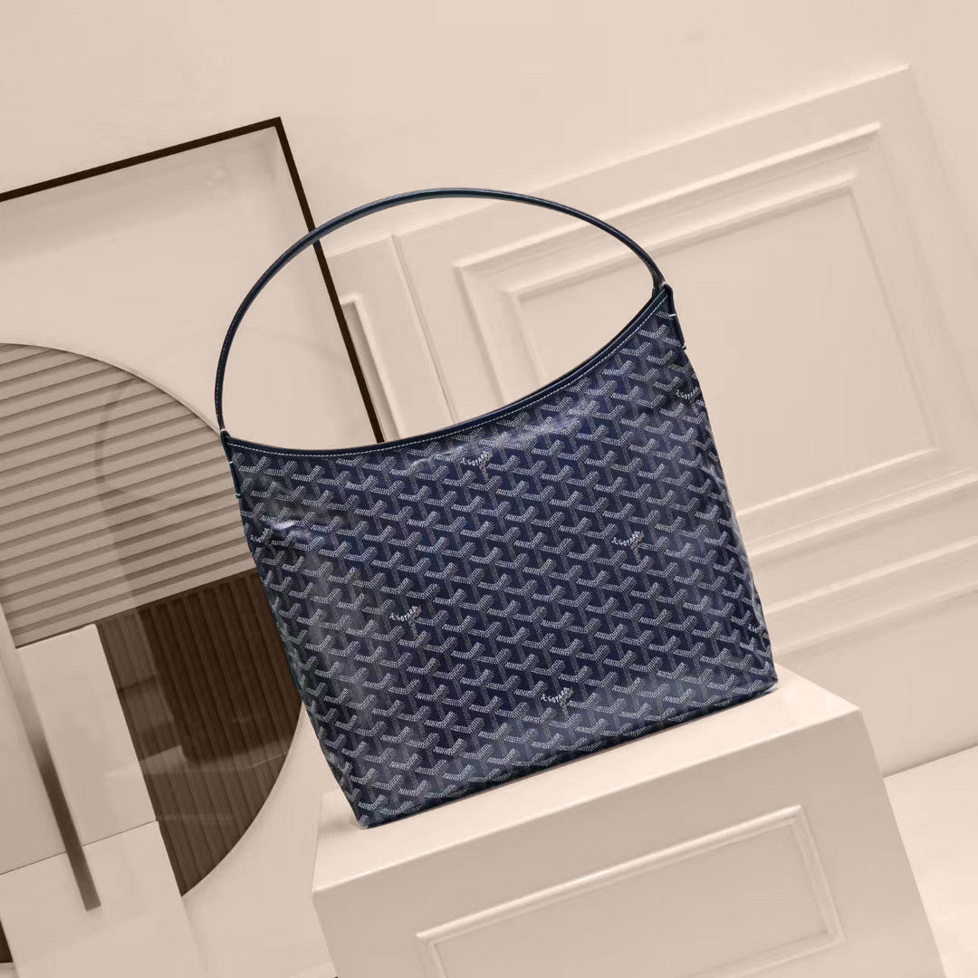 Half-Moon Shoulder Bag