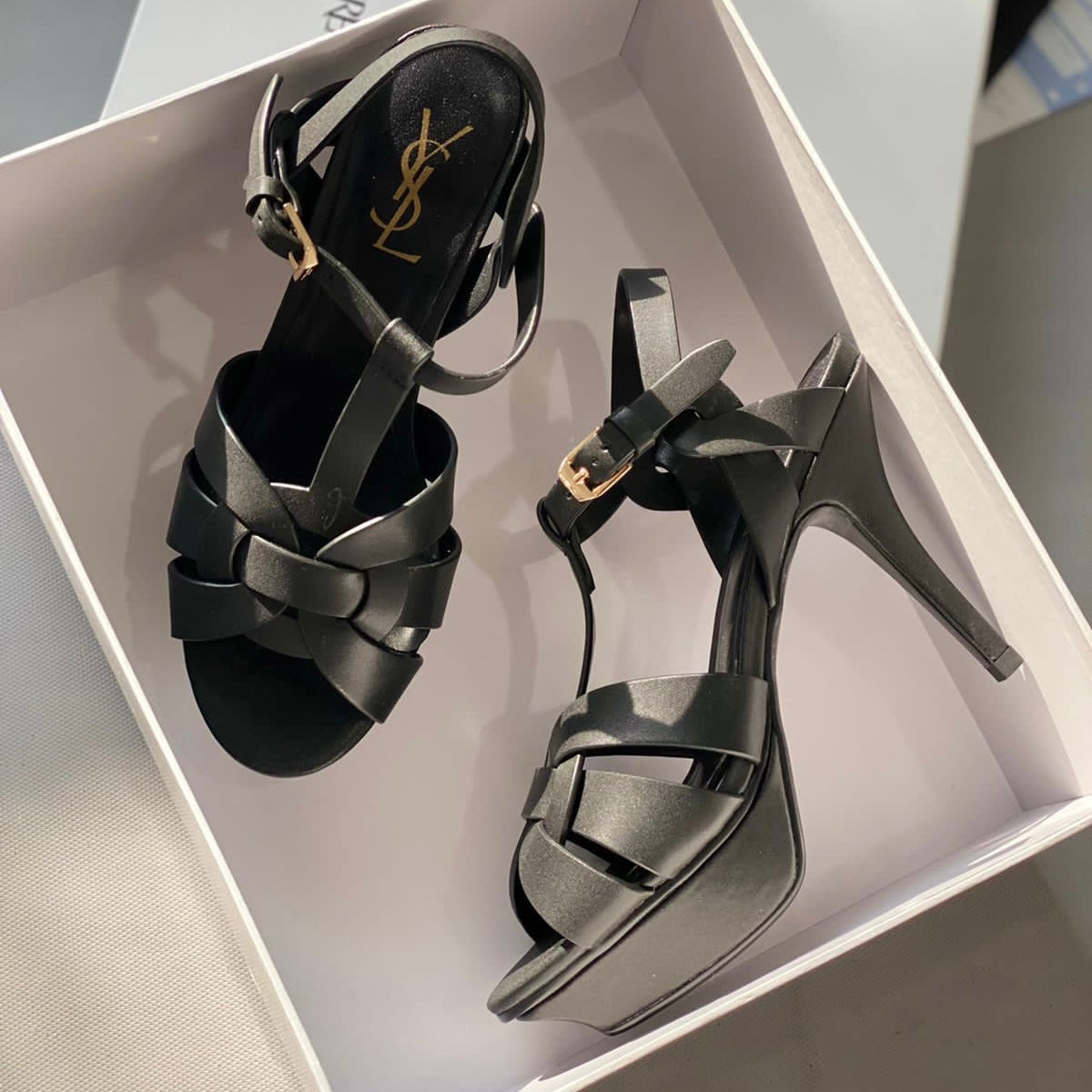 Black / 36
