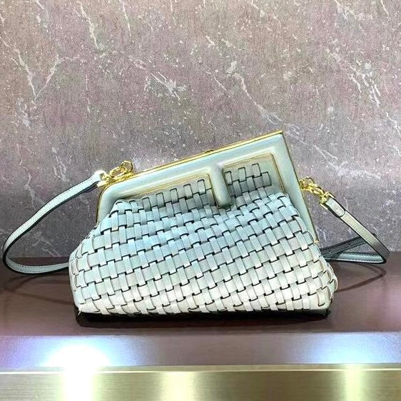 Light blue / Without box