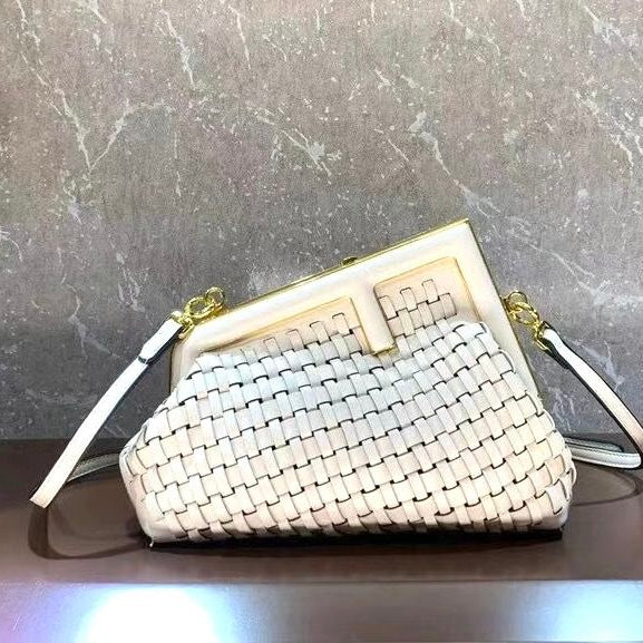 Off white / Without box