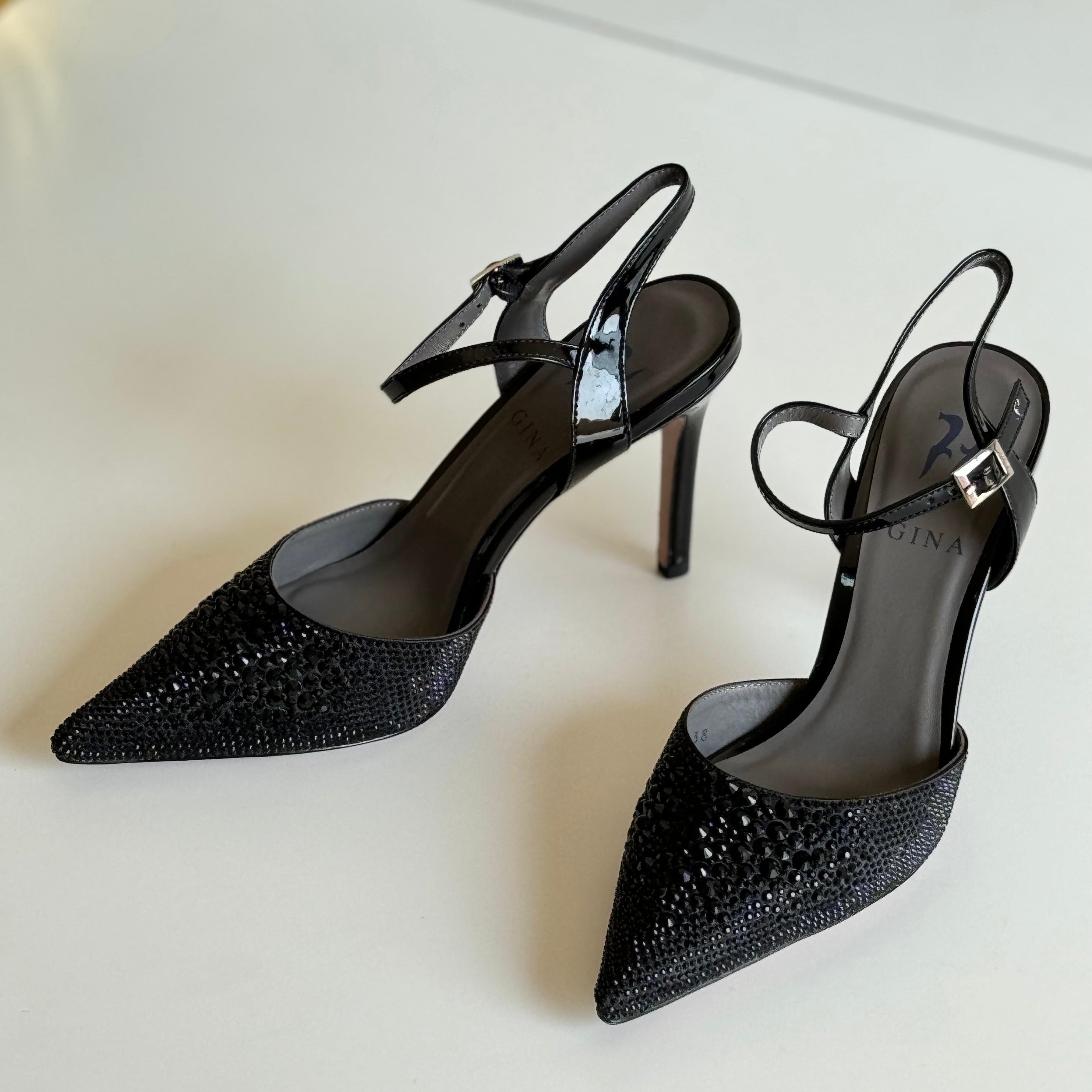 Black / 36