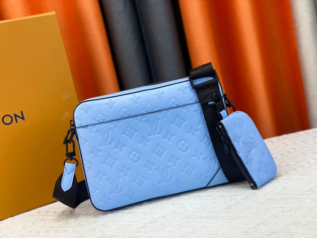 Sky Blue Embossed / Without box