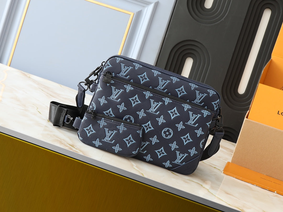 Monogram Eclipse Blue / Without box