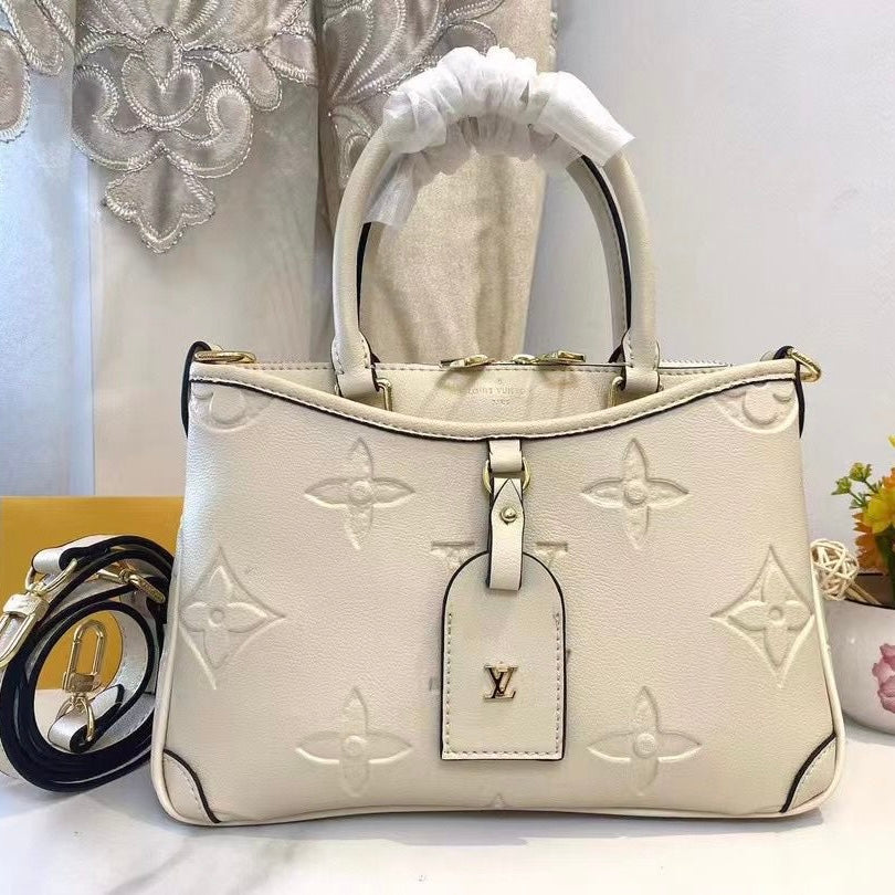 Full off white / Without box