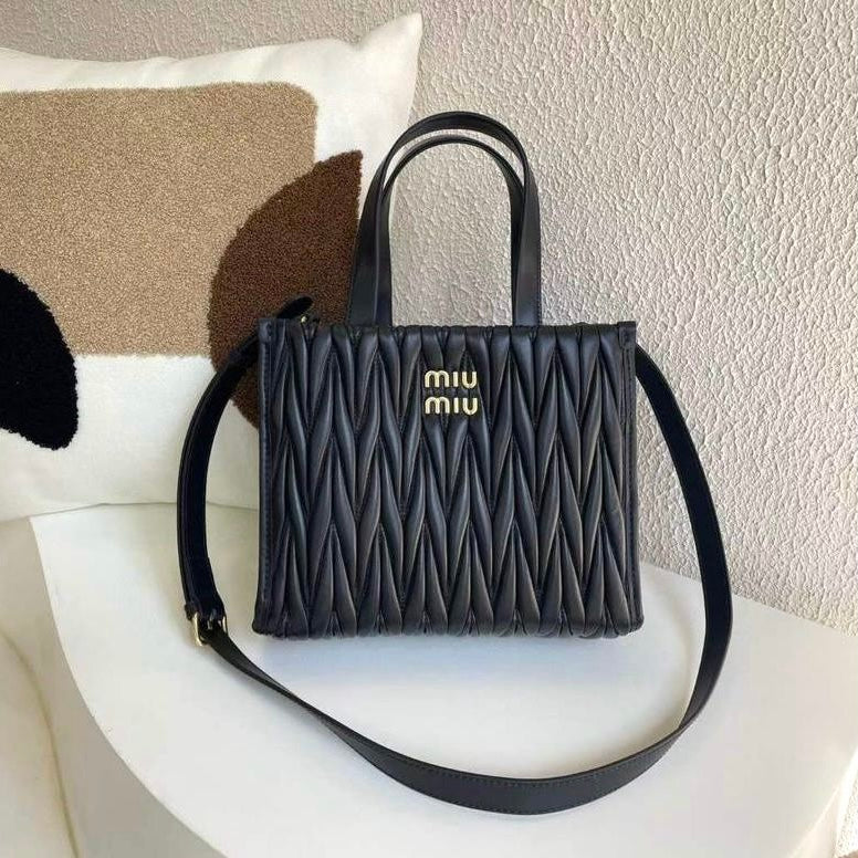 Black / Without box