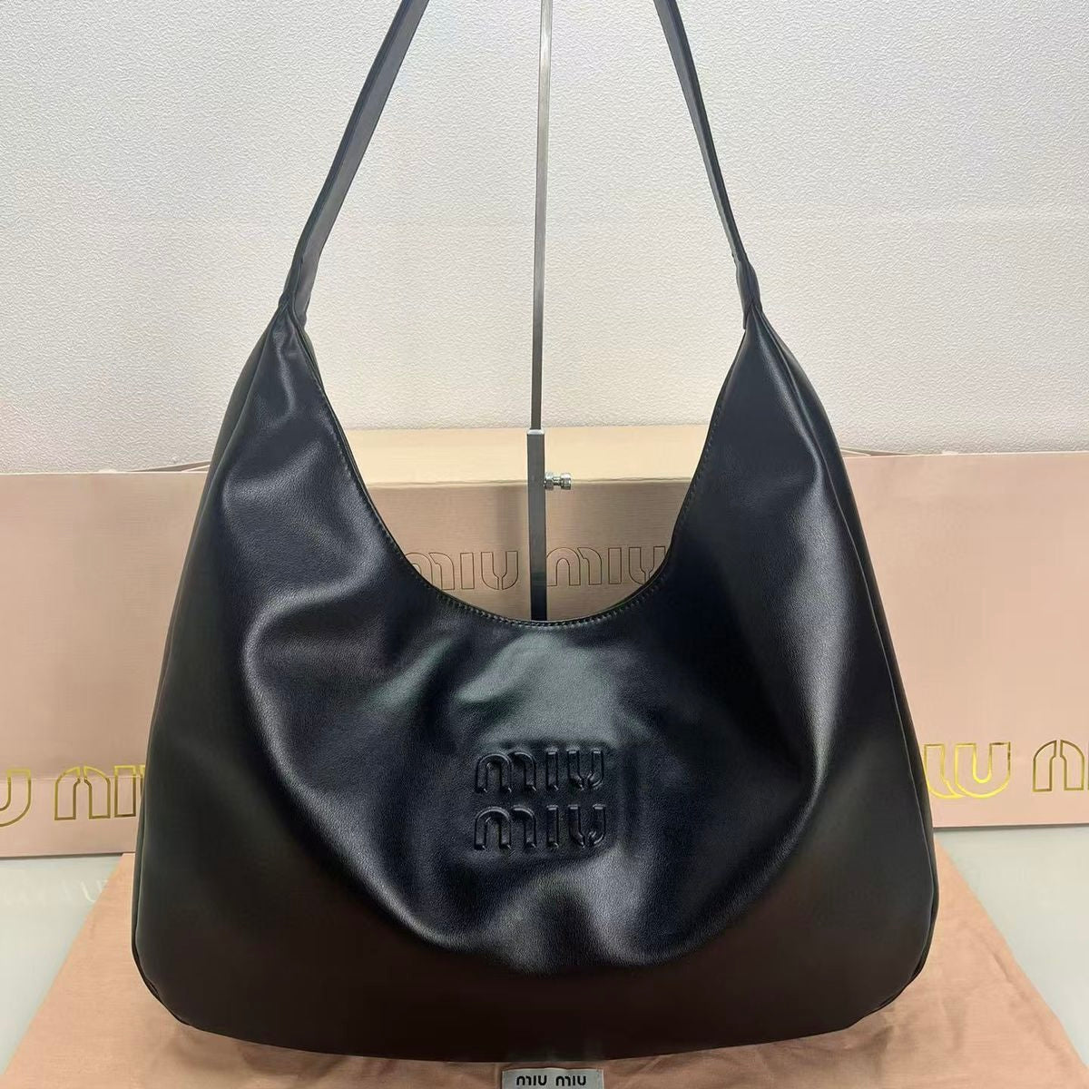 Black / Without box