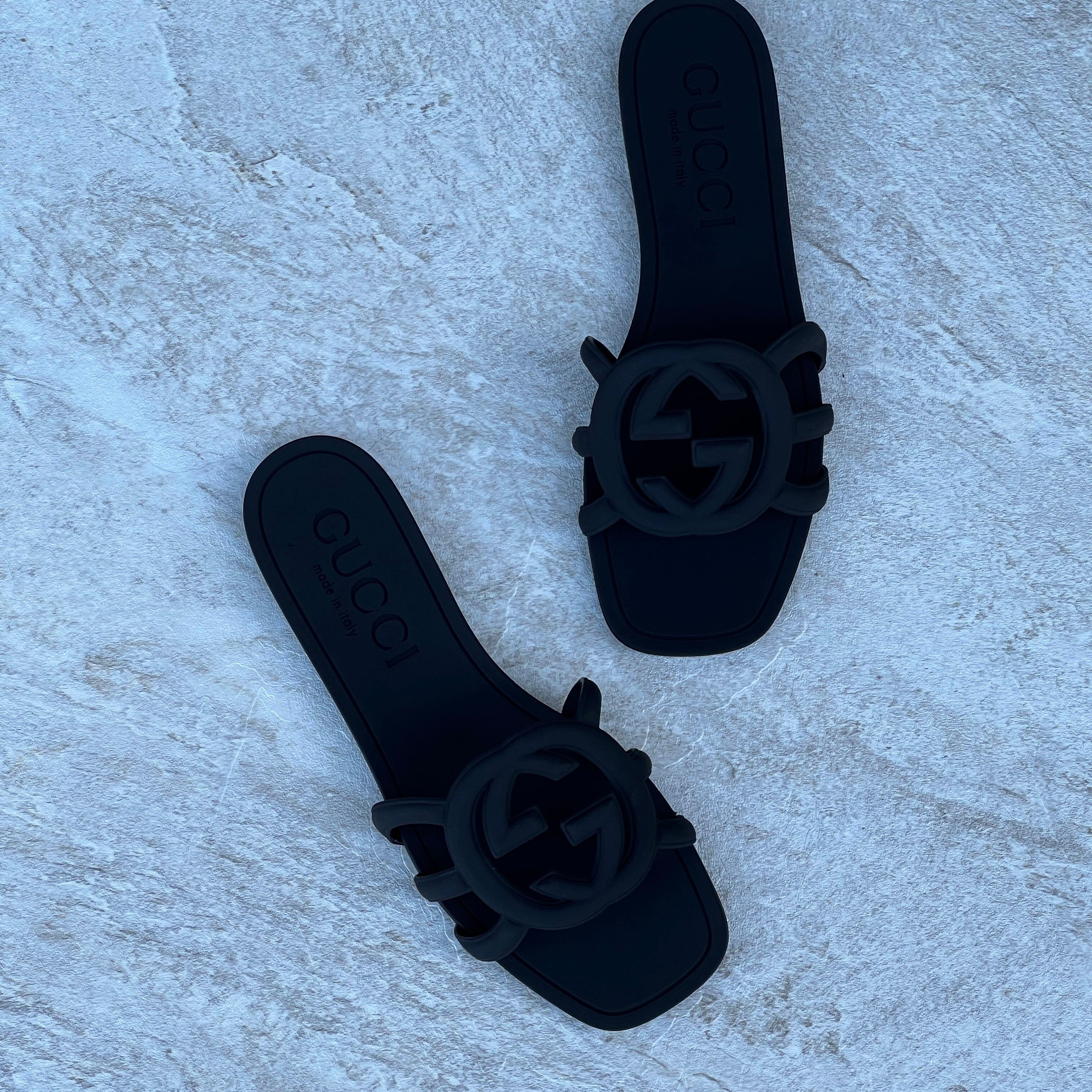 Black / 36