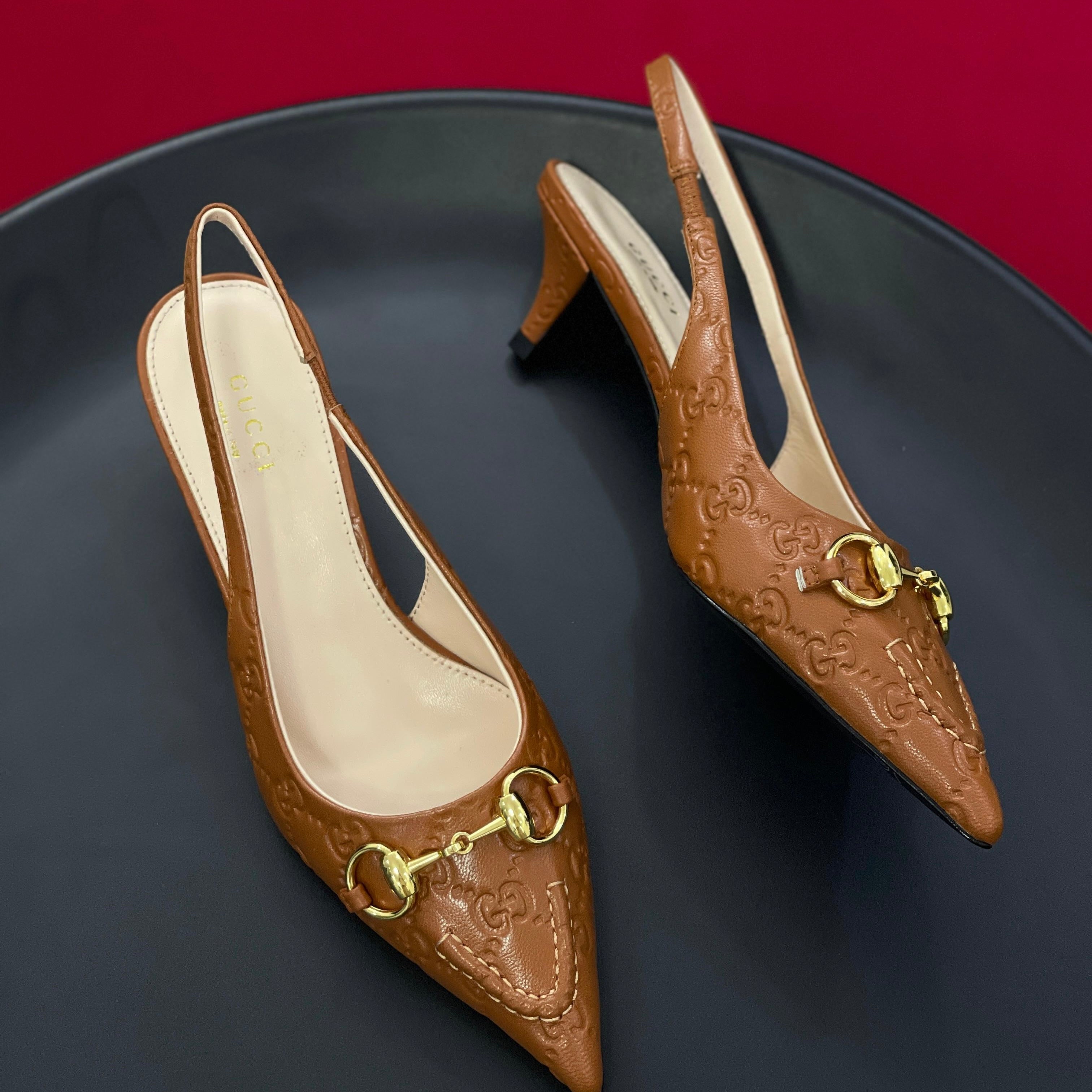 Camel / 36 / Short heels