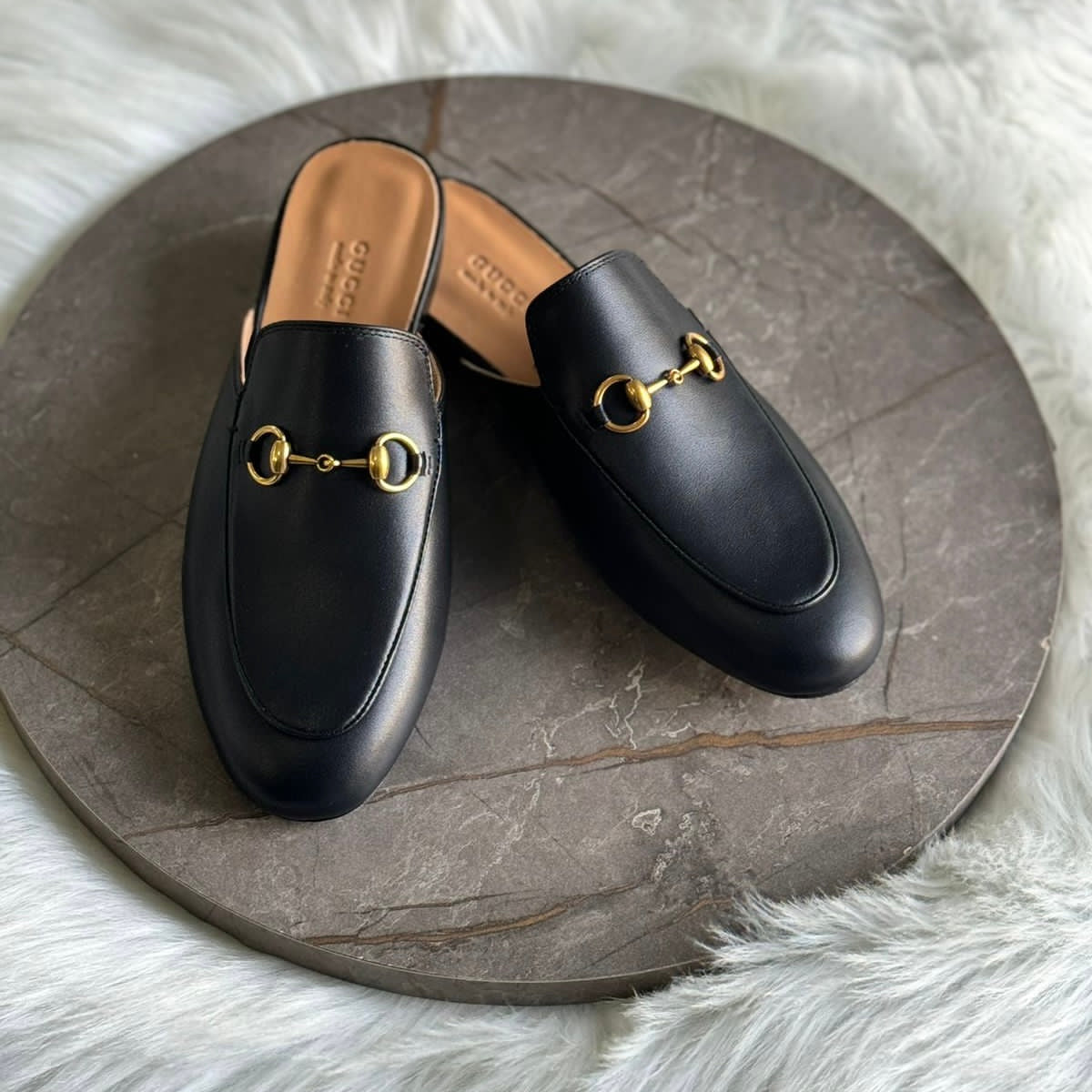 Black / 36