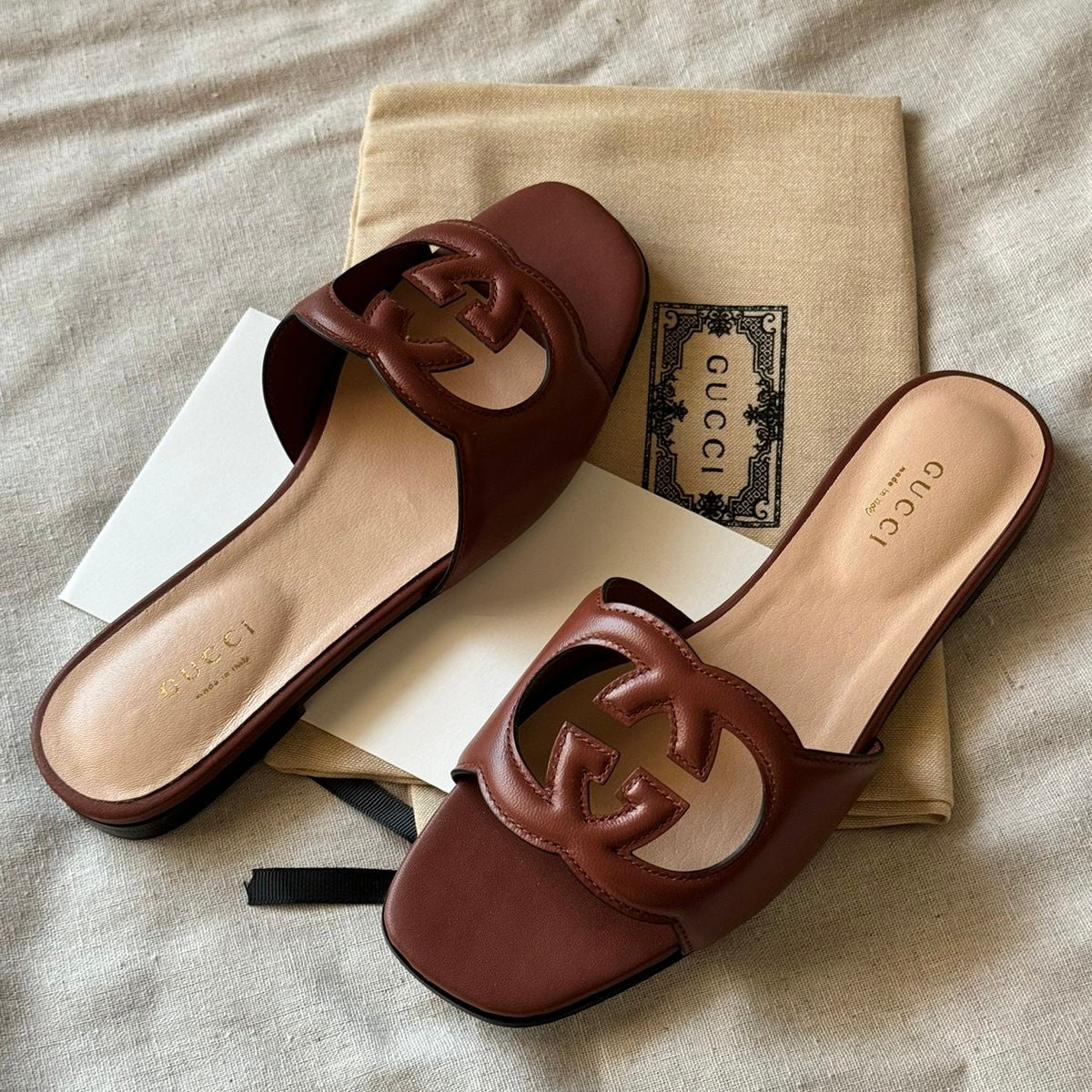 Brown / 36
