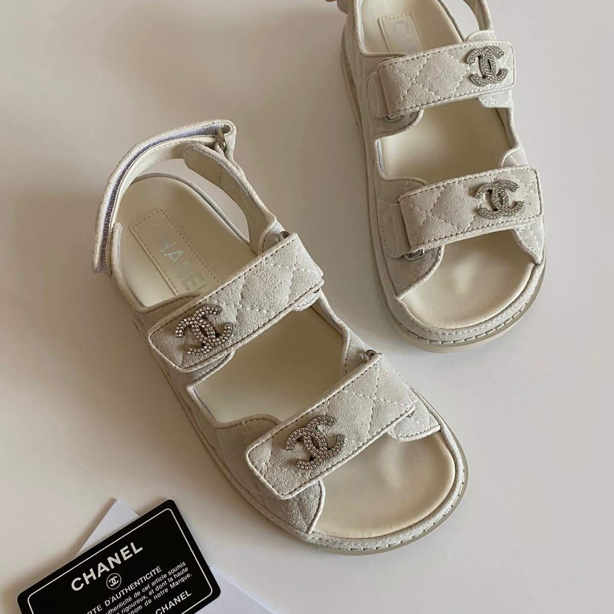 White&silver / 36