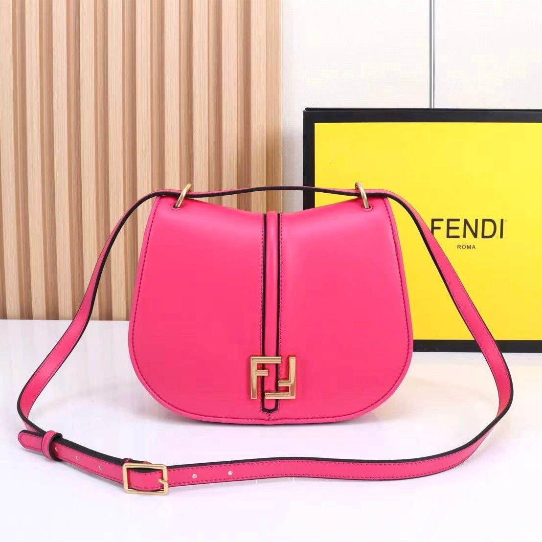 Fuchsia / Without box