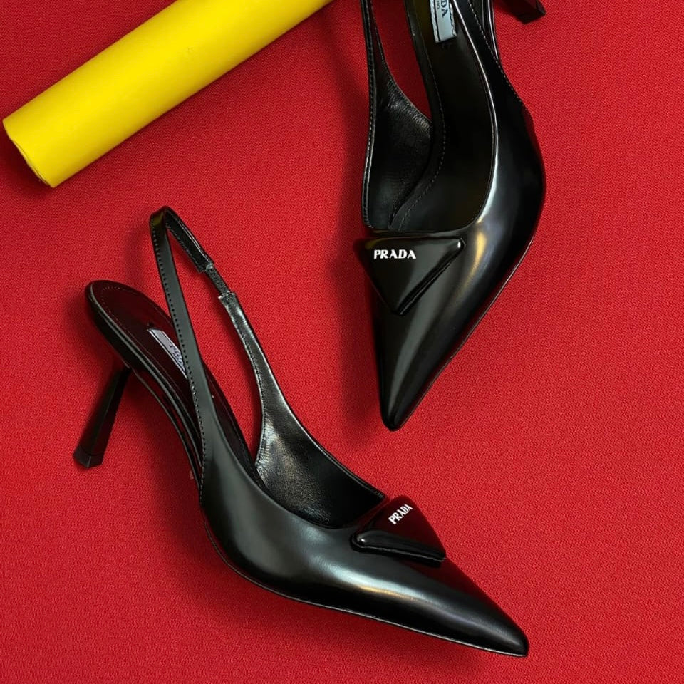 Black / 36