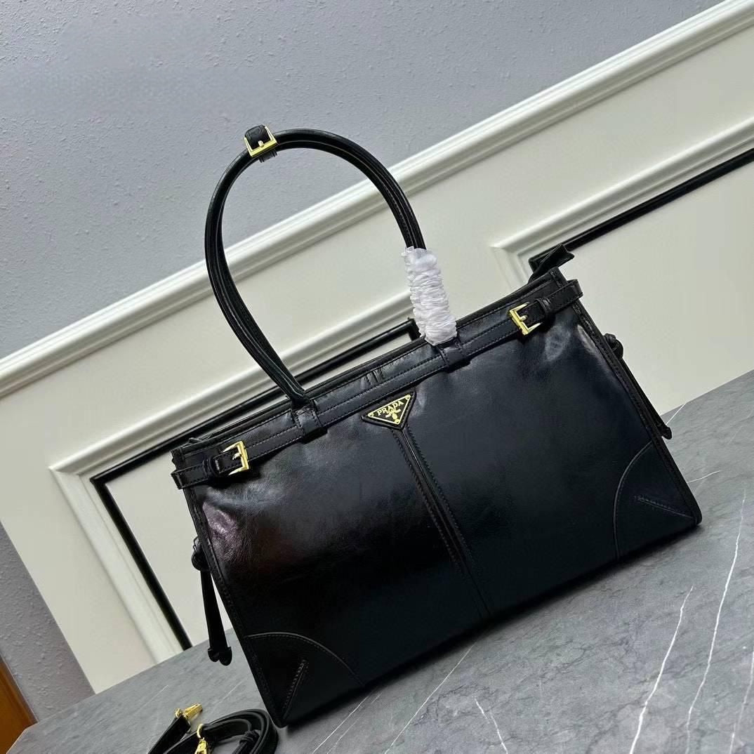 Black / Without Box