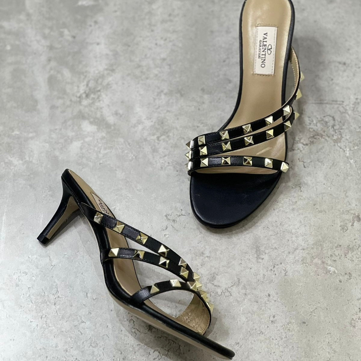 Black / 36