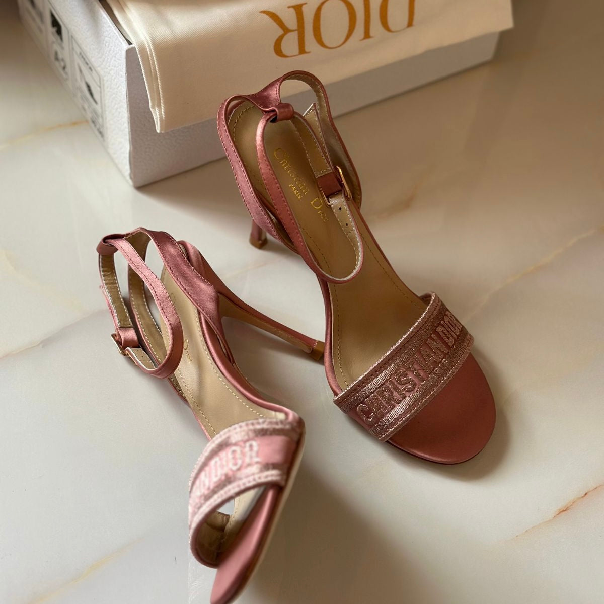 Pink / 36