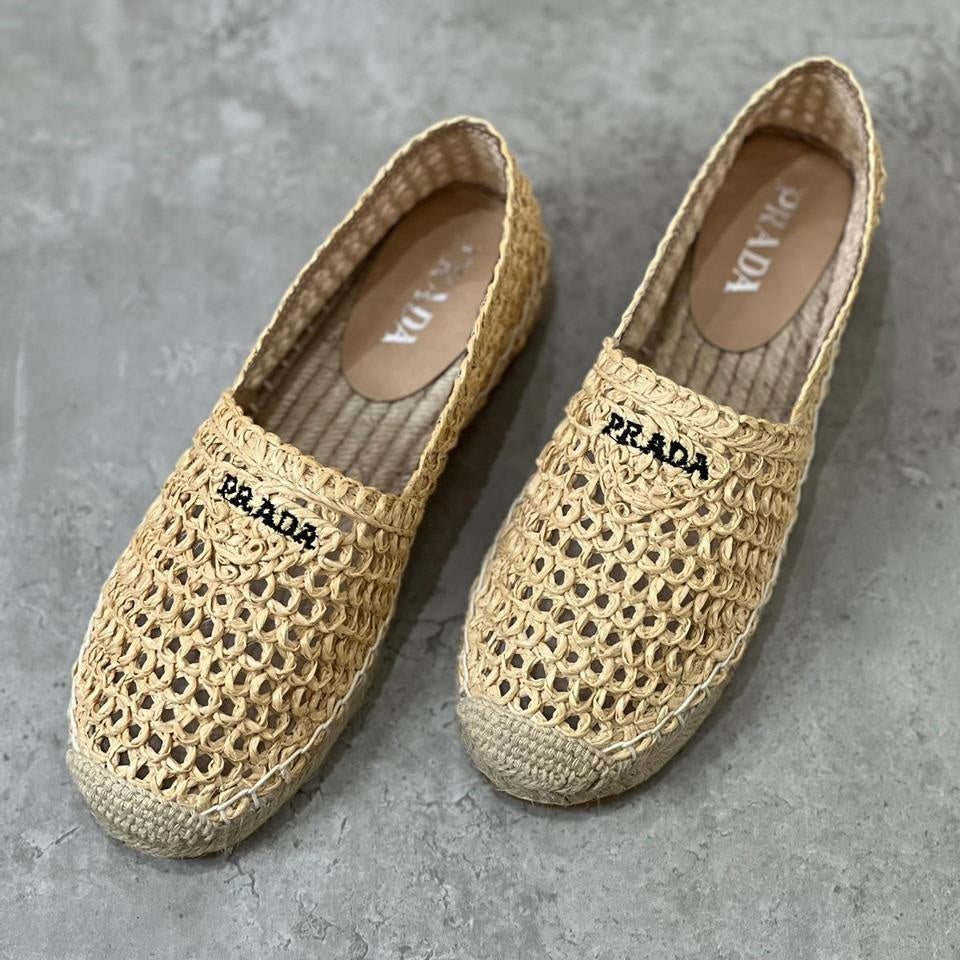 36 / Beige