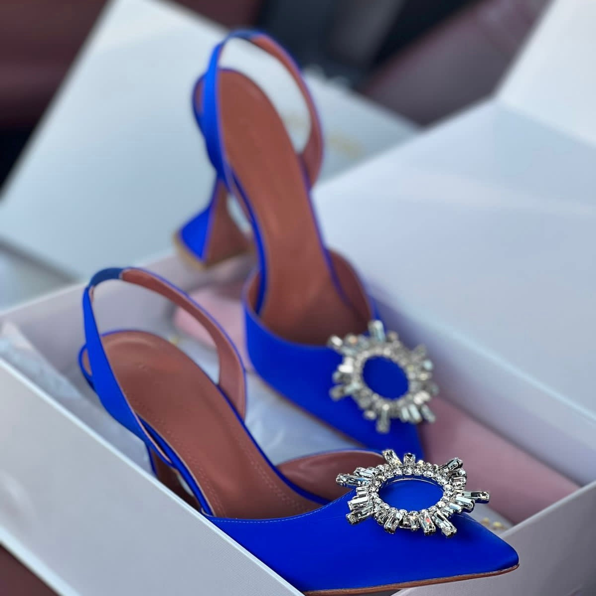 Blue / 36