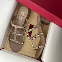 Valentino Garavani Rockstud Block Heel Shoes in Nude Patent