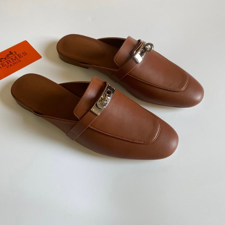Brown / 36