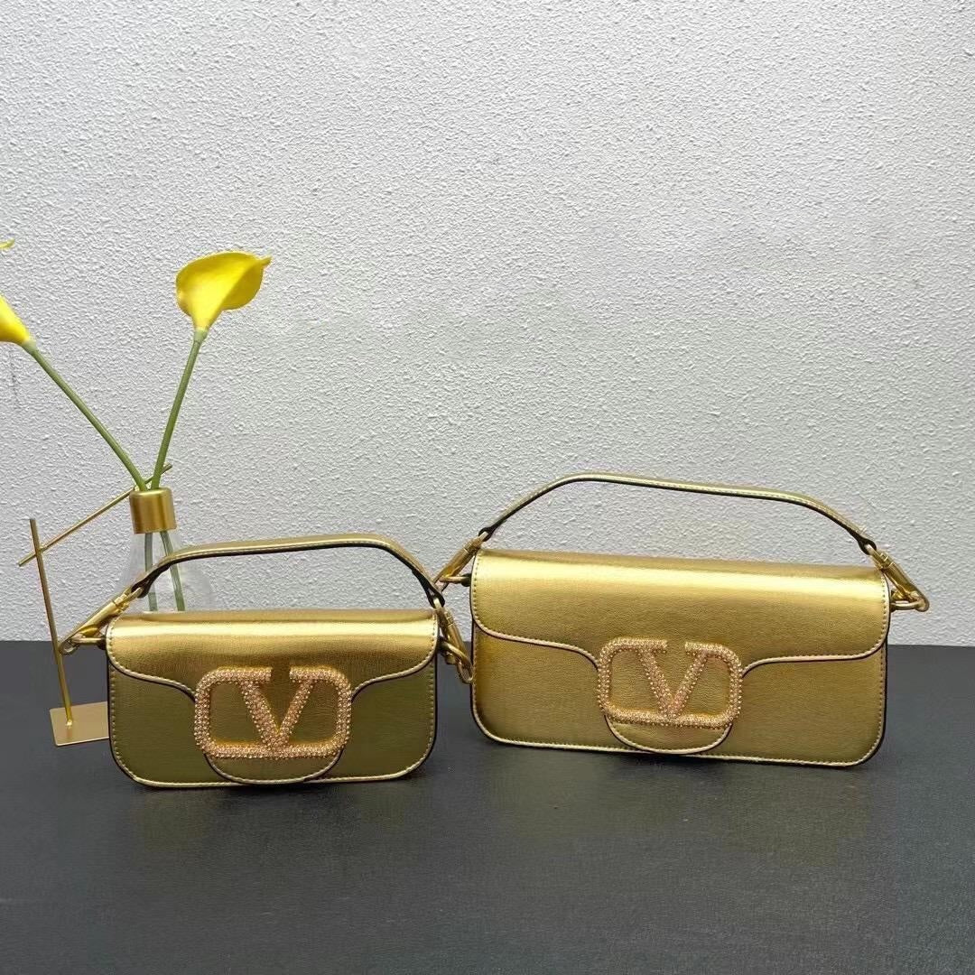 Option 02 / 20 CM / Without Box