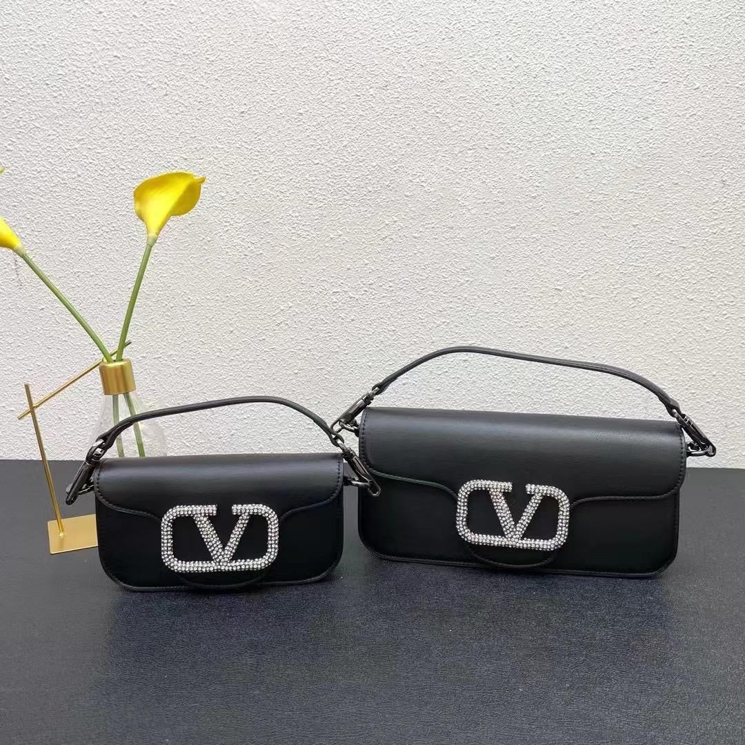 Option 04 / 20 CM / Without Box