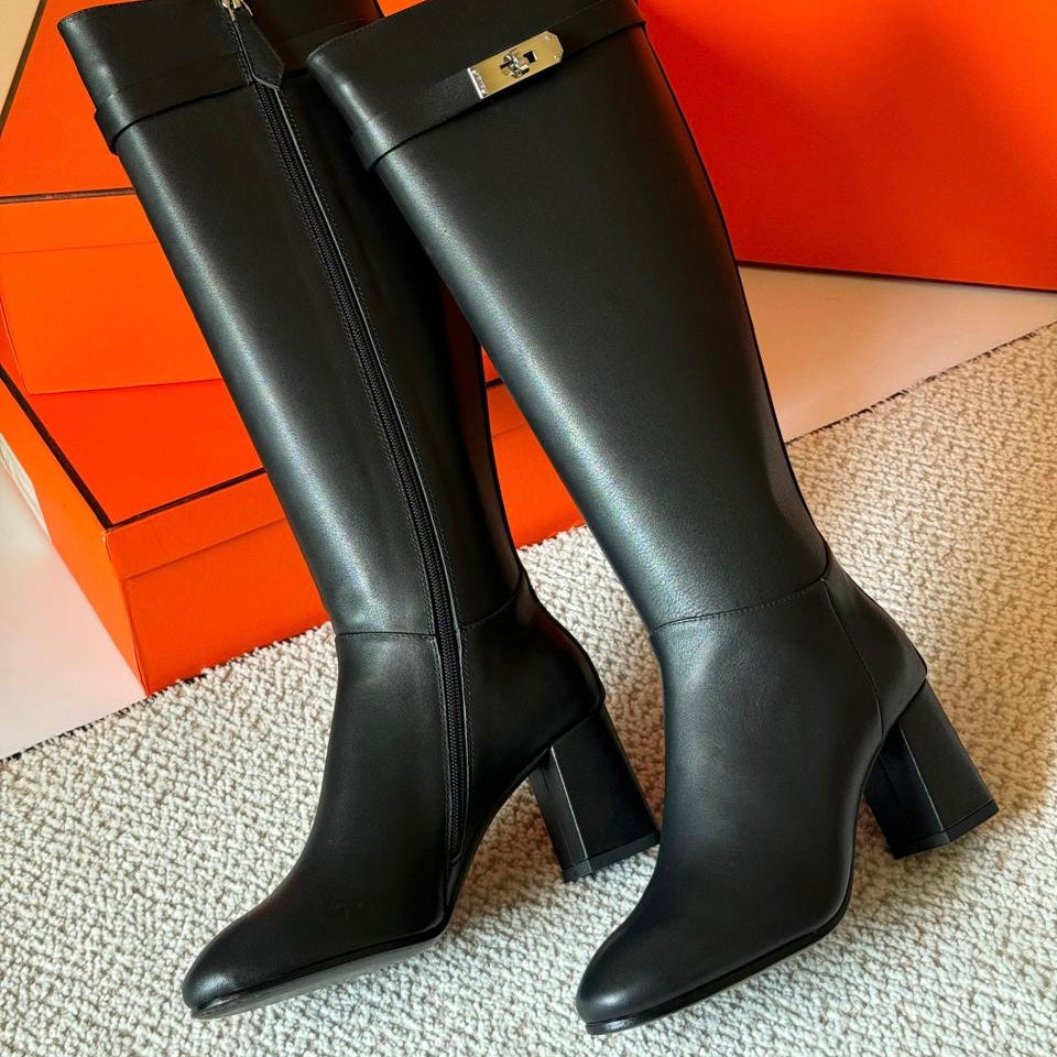 Black / 36