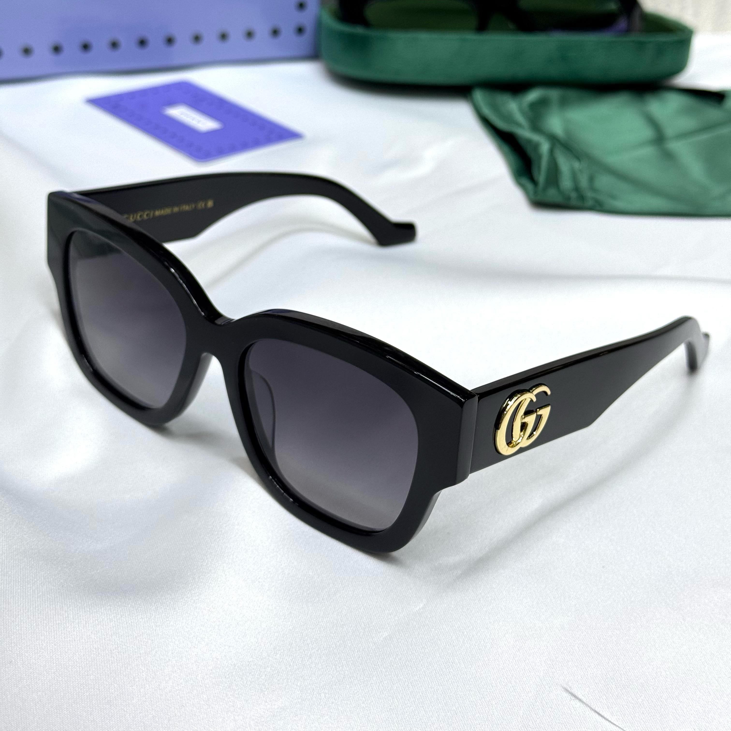 Gucci GG0890S Square Frame Sunglasses