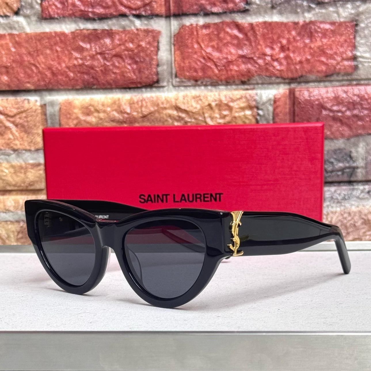 YSL Bold Cat-Eye Sunglasses – SL 534 Style