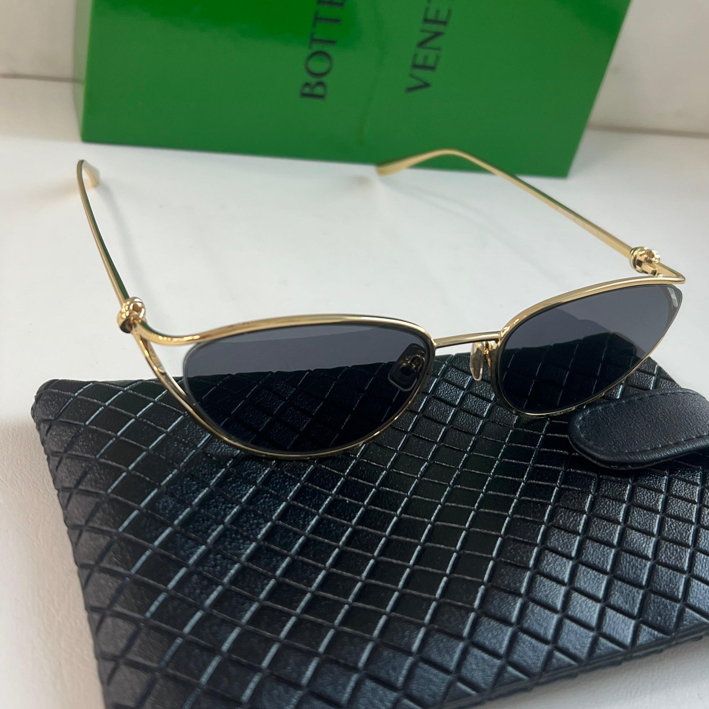 Bottega Veneta Cat-Eye Sunglasses BV1096S