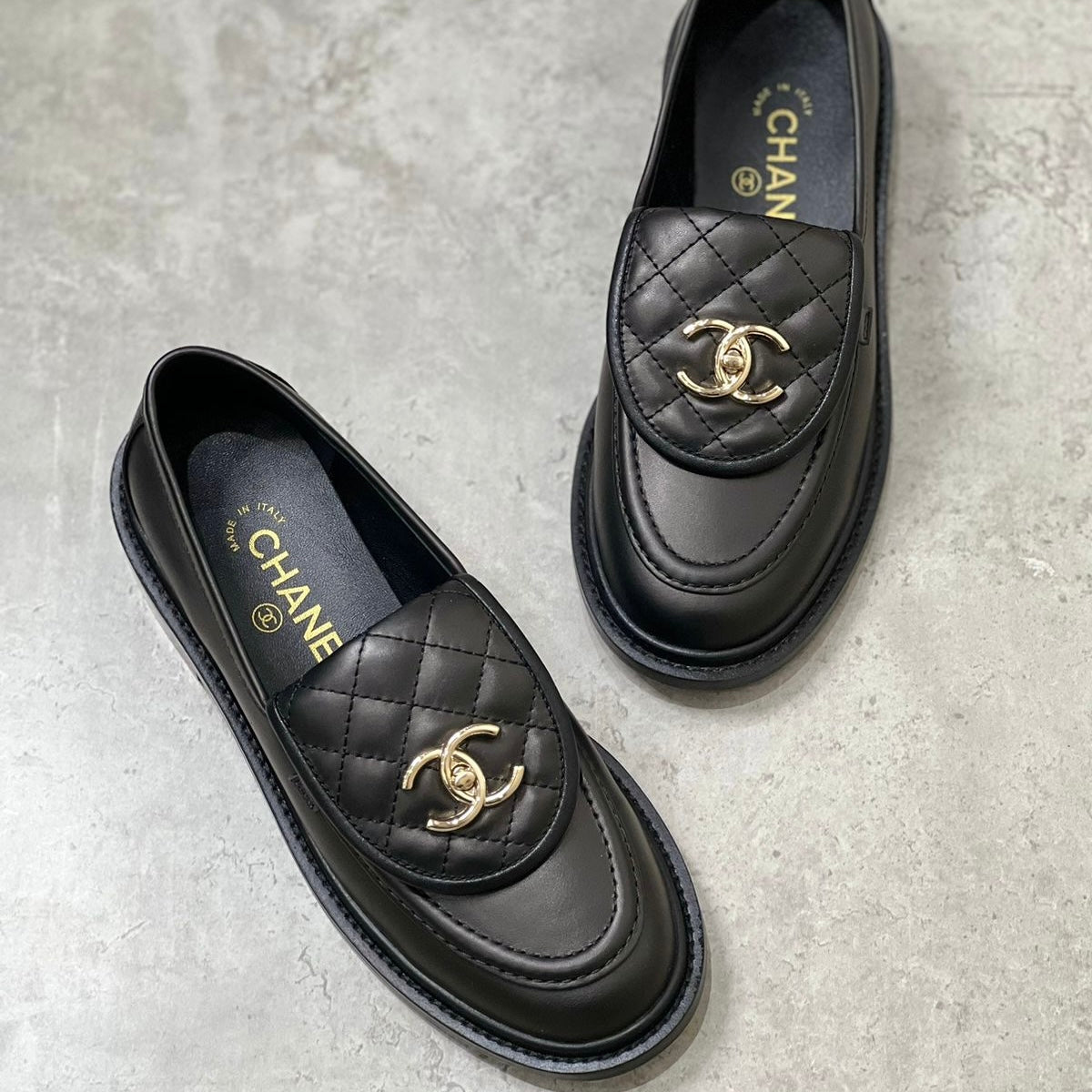 36 / Black&gold