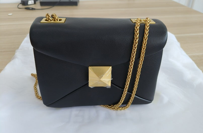 Valentino One Stud chain bag