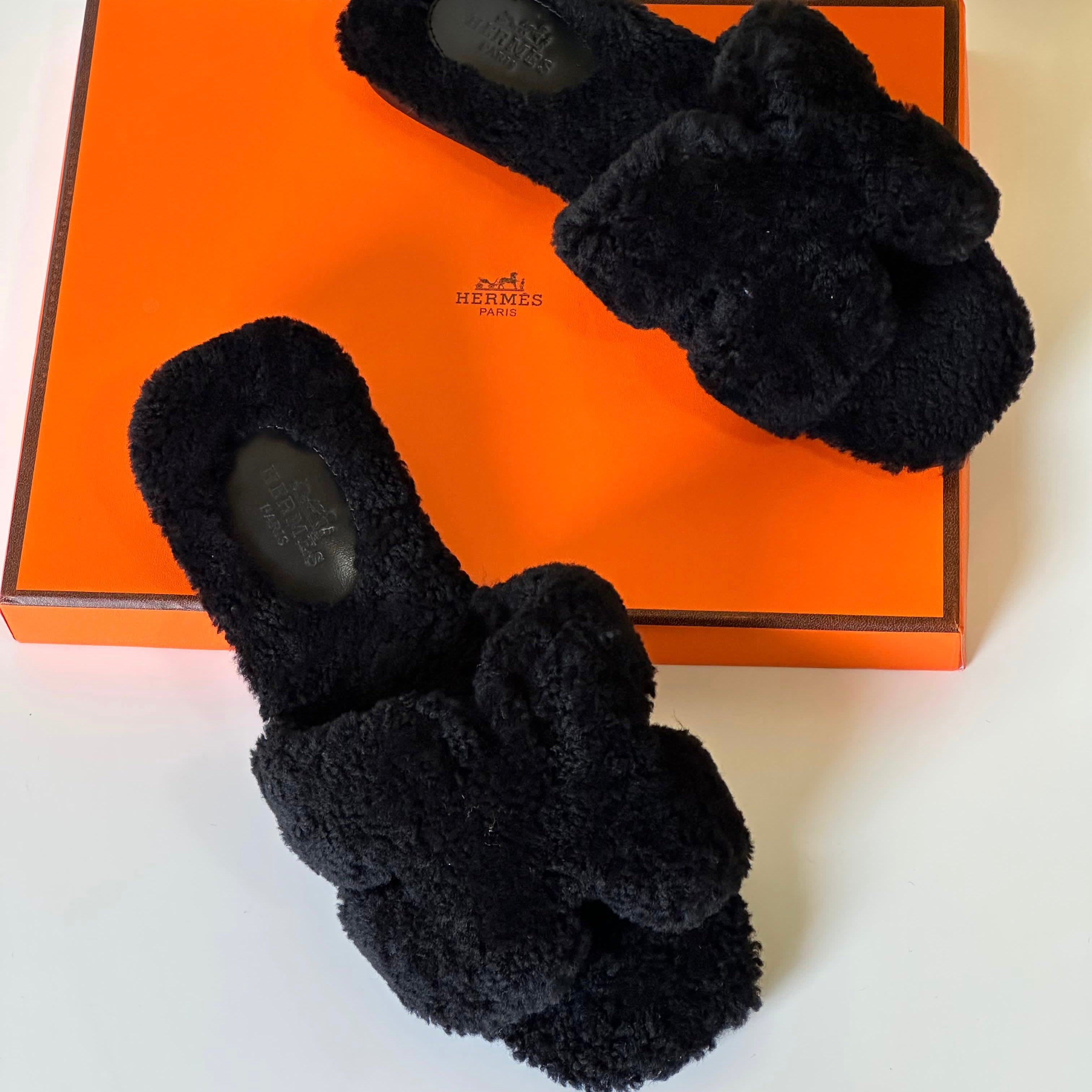 Black / Size
