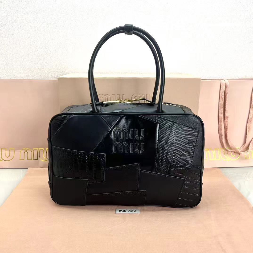black shiny / Without box