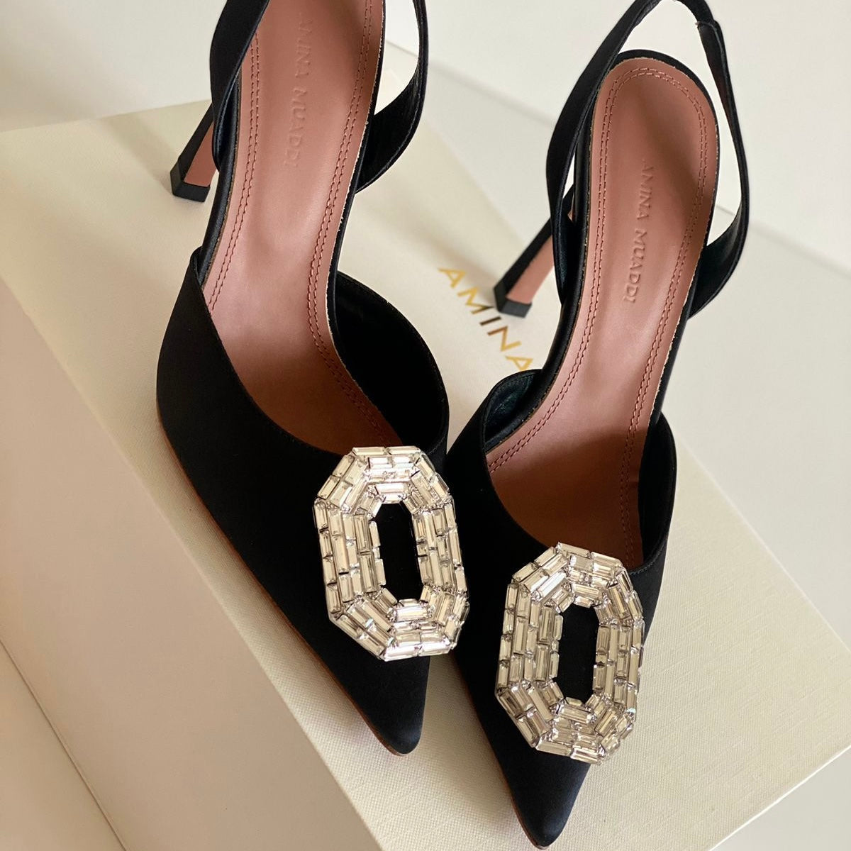 Black / 36